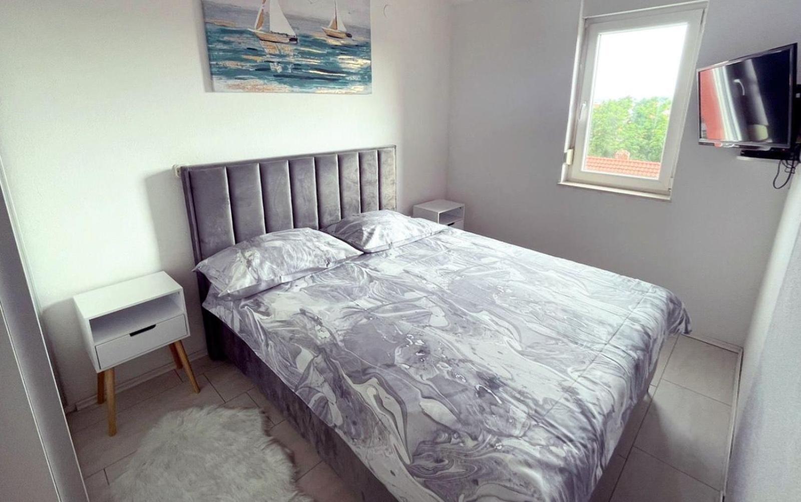 Apartman Moon 扎达尔 外观 照片