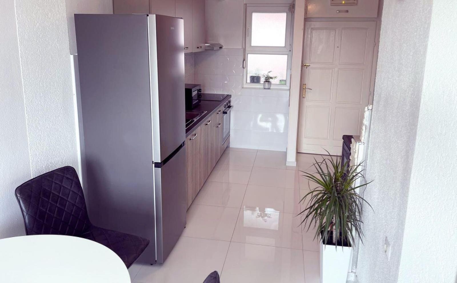 Apartman Moon 扎达尔 外观 照片